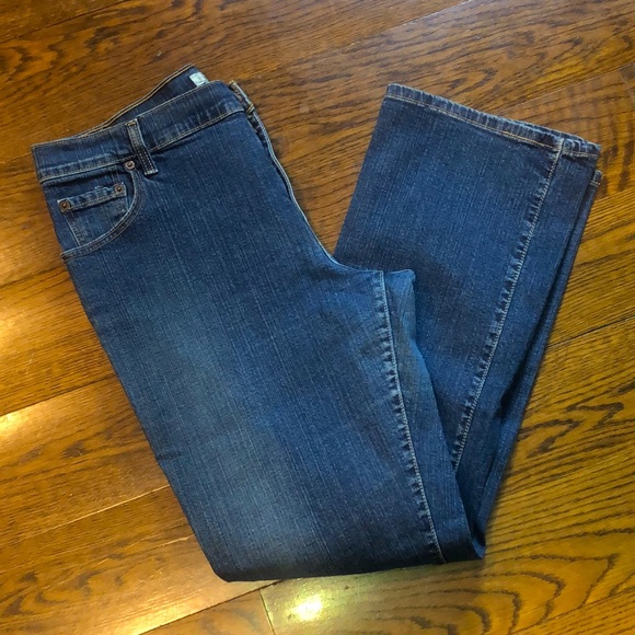 LEVIS Women’s 550 Relaxed Bootcut Leg Jeans Size 16 - Picture 3 of 6